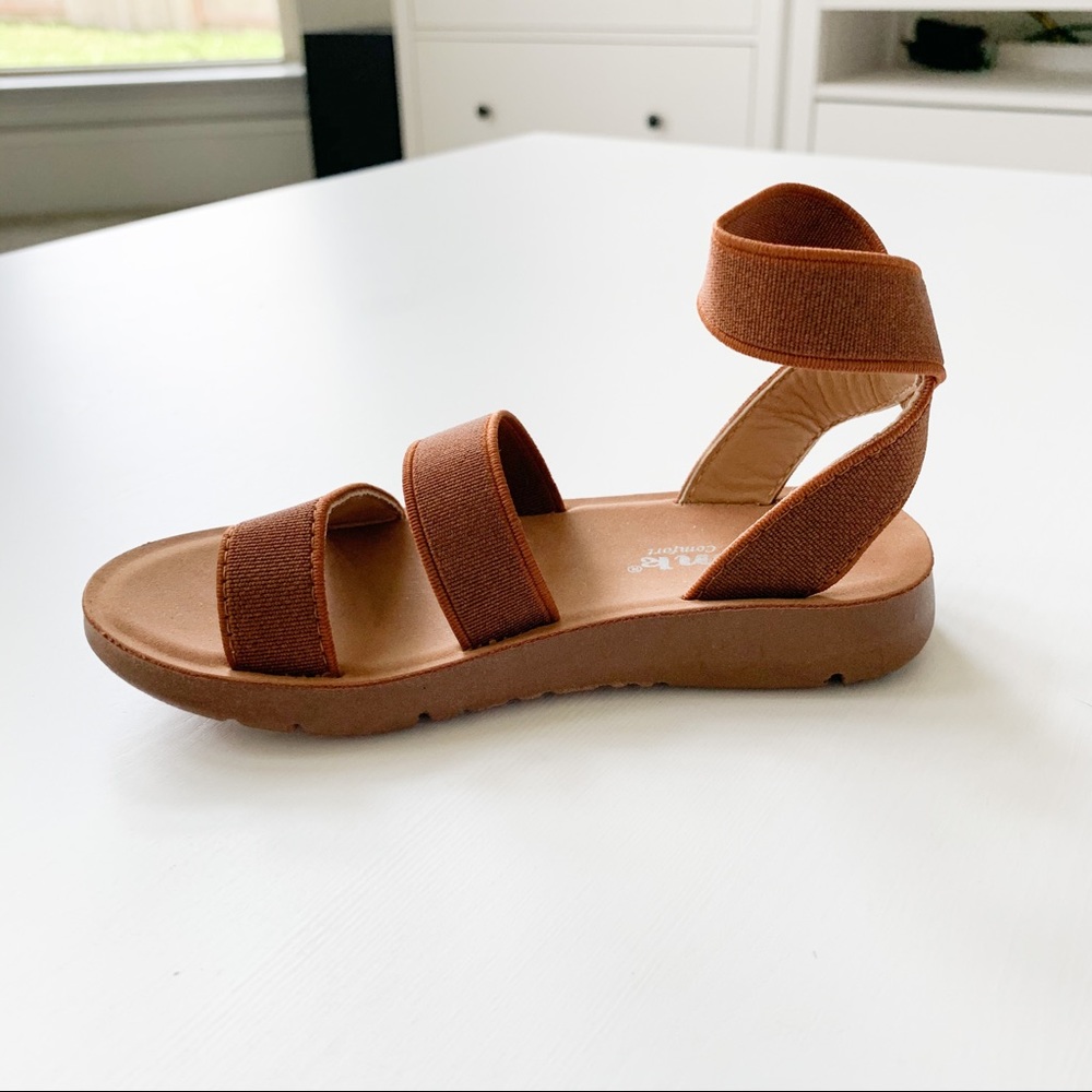 Link Toddler Tan Sandal - Picture 3 of 7